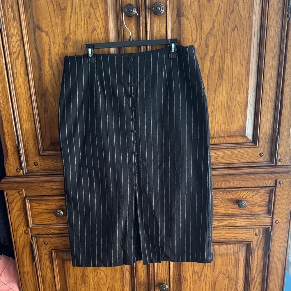 Banana Republic Black and White Pinstripe Pencil Skirt